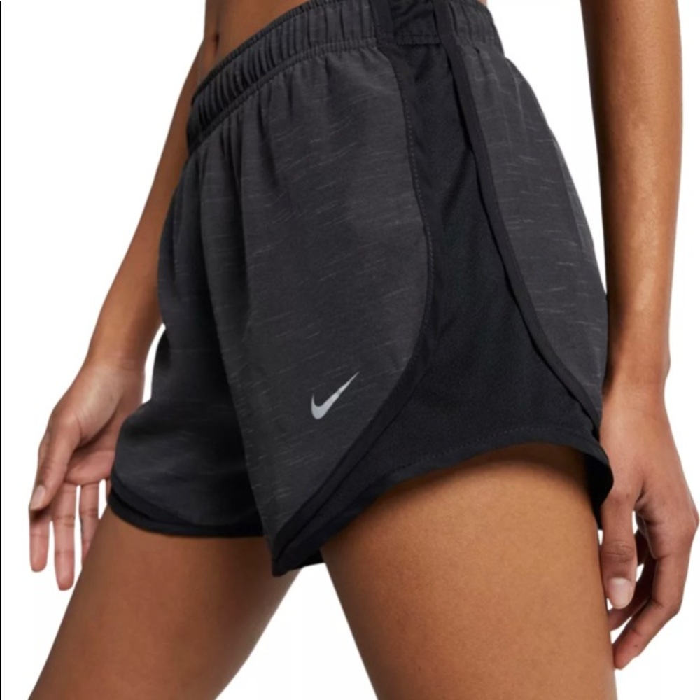 Nike Women's Tempo Dry Core 3'' Running Shorts